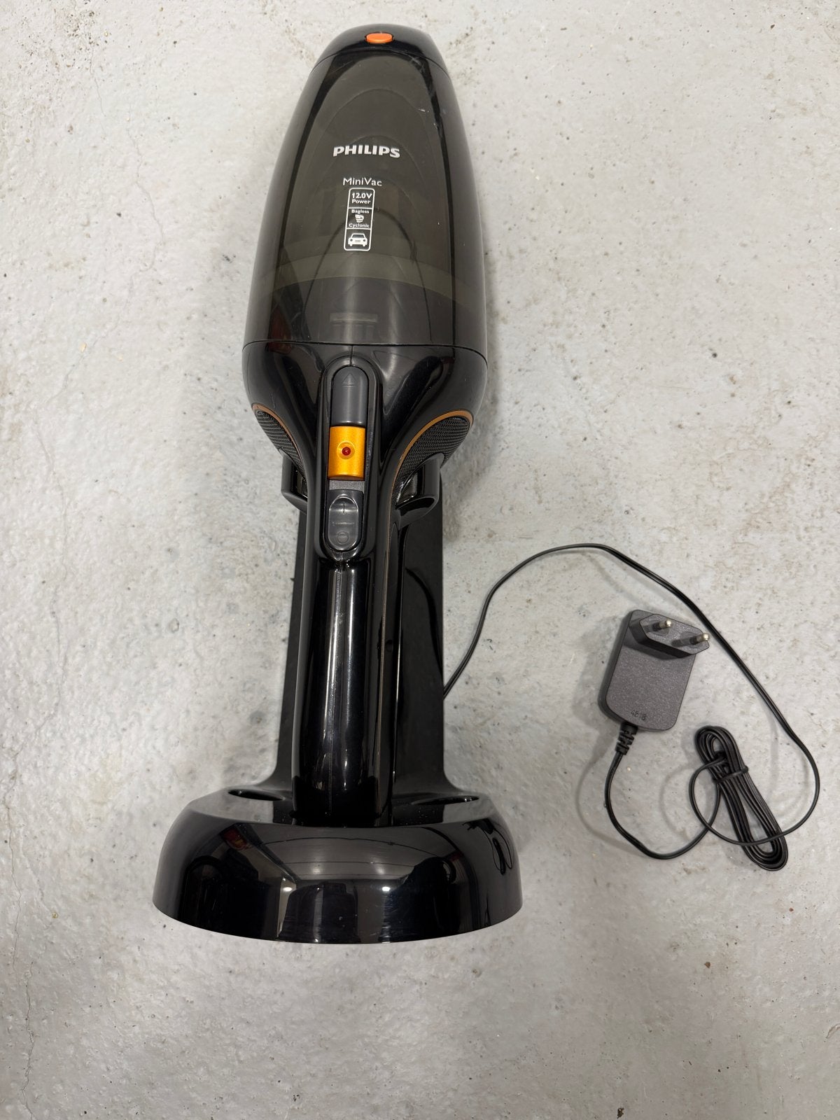Philips MiniVac Kruimelzuiger met Oplaadstation en Accessoir, Draadloos, Ophalen of Verzenden, Zo goed als nieuw, Reservoir