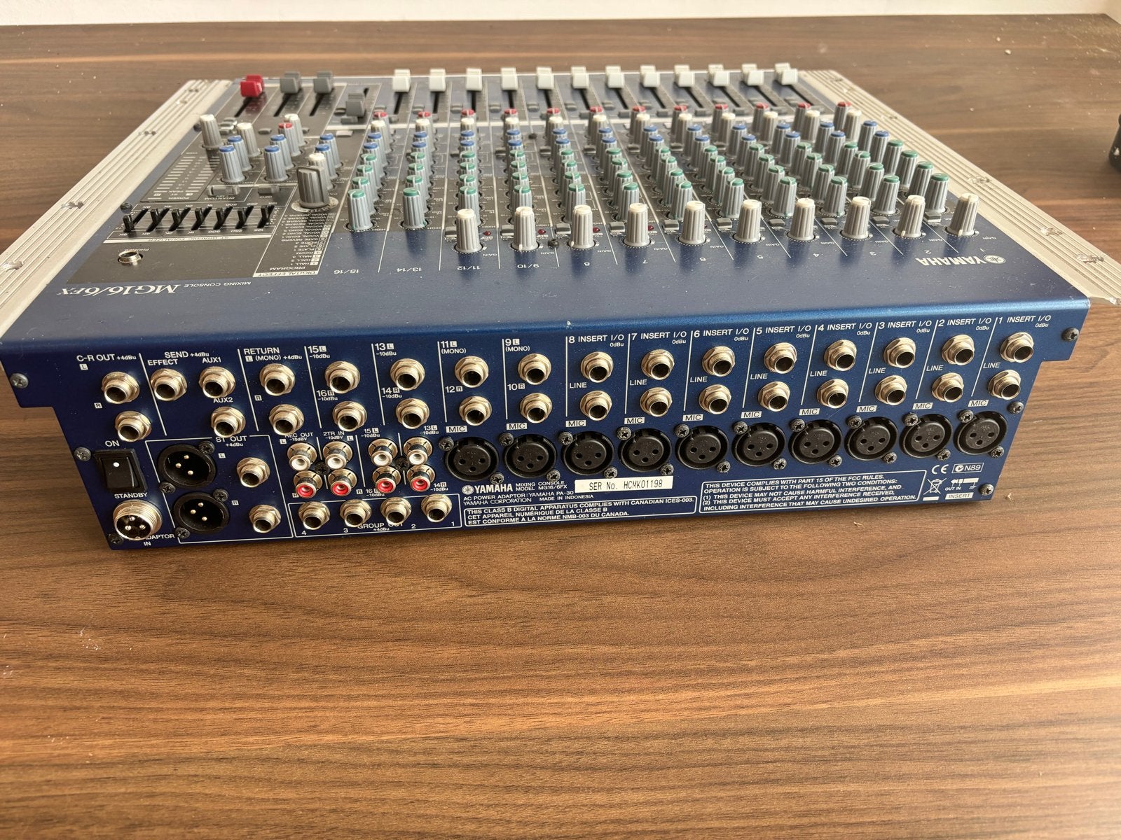 Yamaha MG16/6FX Mengpaneel - 16 kanalen met effecten, Muziek en Instrumenten, Mengpanelen, Ophalen, Gebruikt, 10 tot 20 kanalen