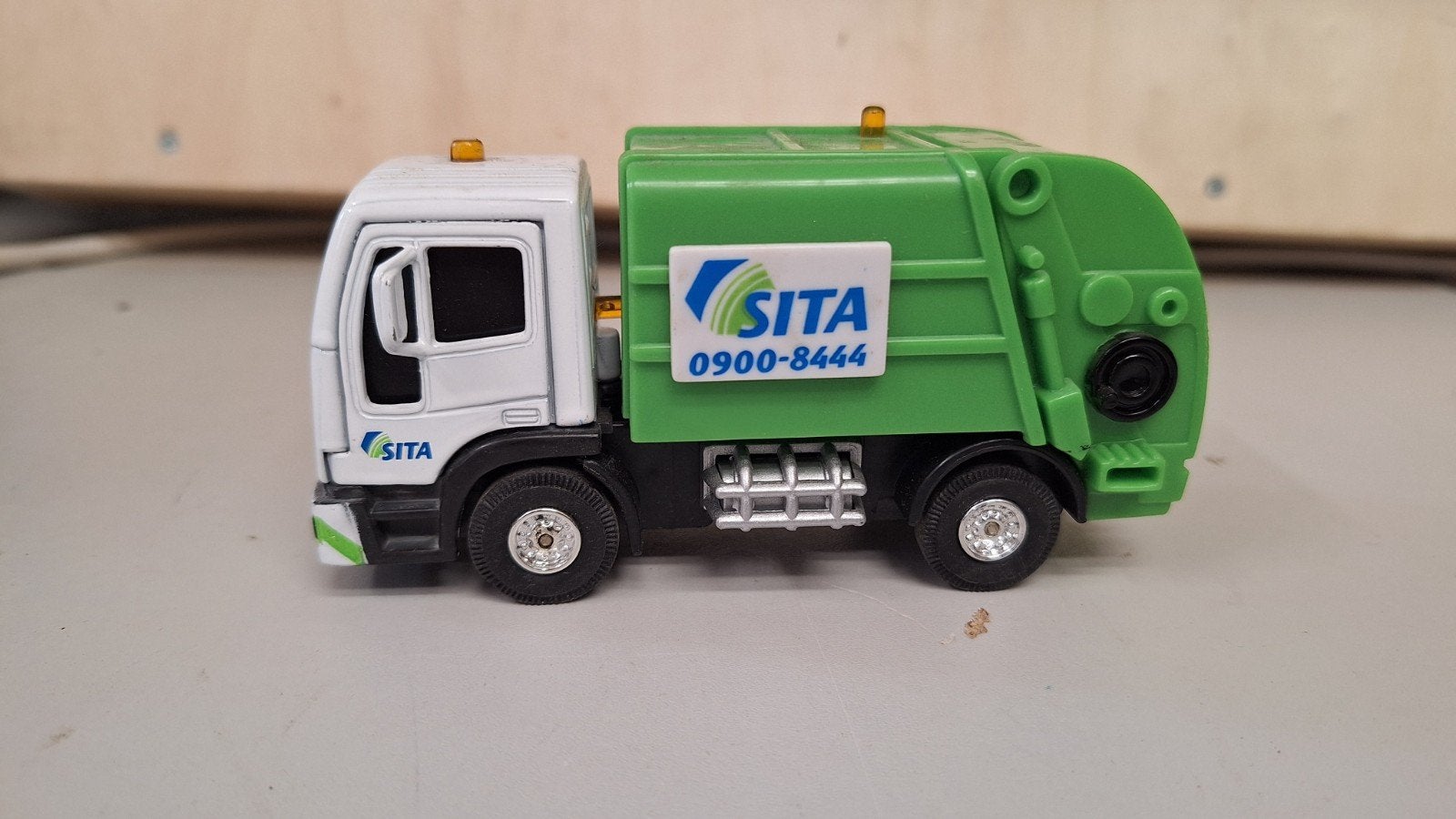 SITA Vuilniswagen 1:43, Hobby en Vrije tijd, Modelauto's | 1:43, Ophalen of Verzenden, Gebruikt, Auto, Overige merken