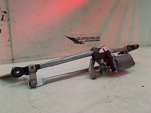 Ruitenwisser Mech + Motor BMW X1 (E84) 2015 299246501, Gebruikt, Petuelring 130, München 80809, , Duitsland, BMW, Bayerische Motoren Werke AG
