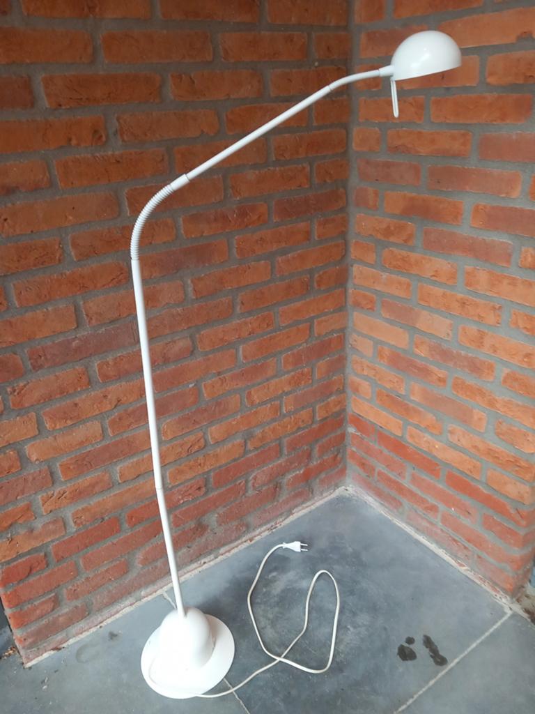 Gratis vloerlamp 12 volt zonder lamp met flexibele arm, Ophalen, Gebruikt, 100 tot 150 cm, Modern