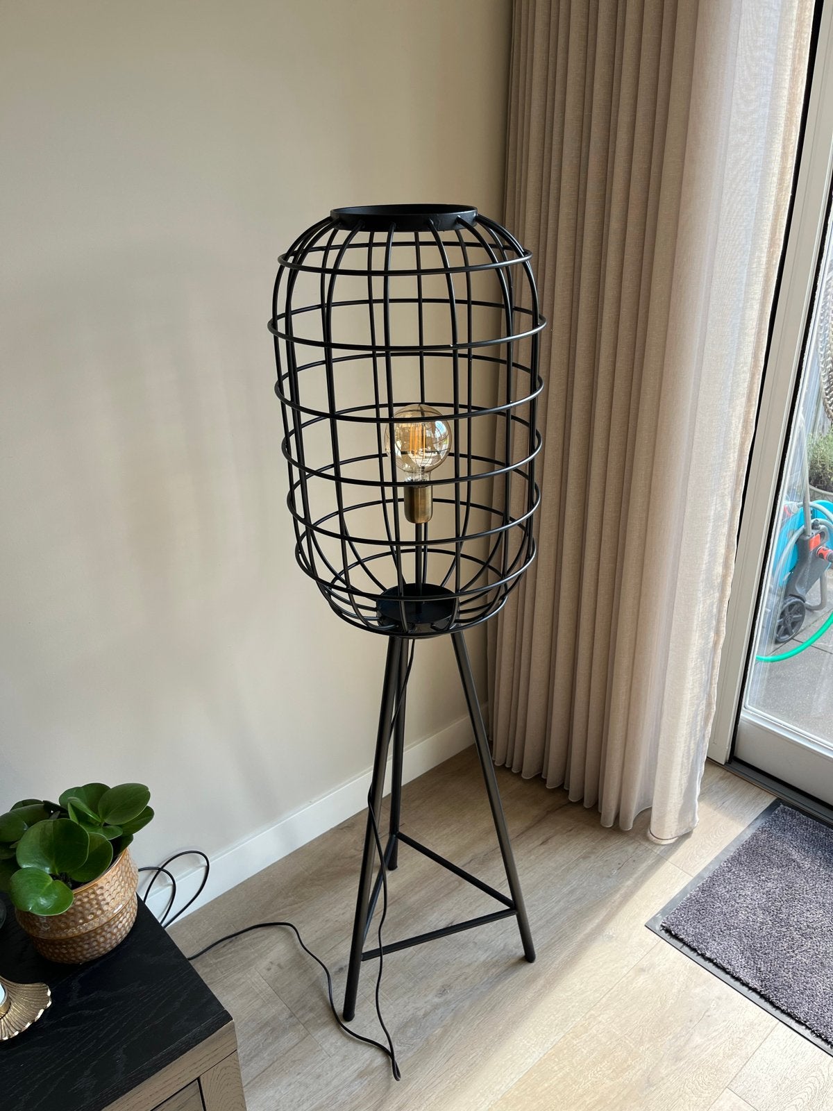 Vloerlamp Toah zwart metaal E27 - Light & Living, Ophalen, Gebruikt, E27 (groot), Metaal