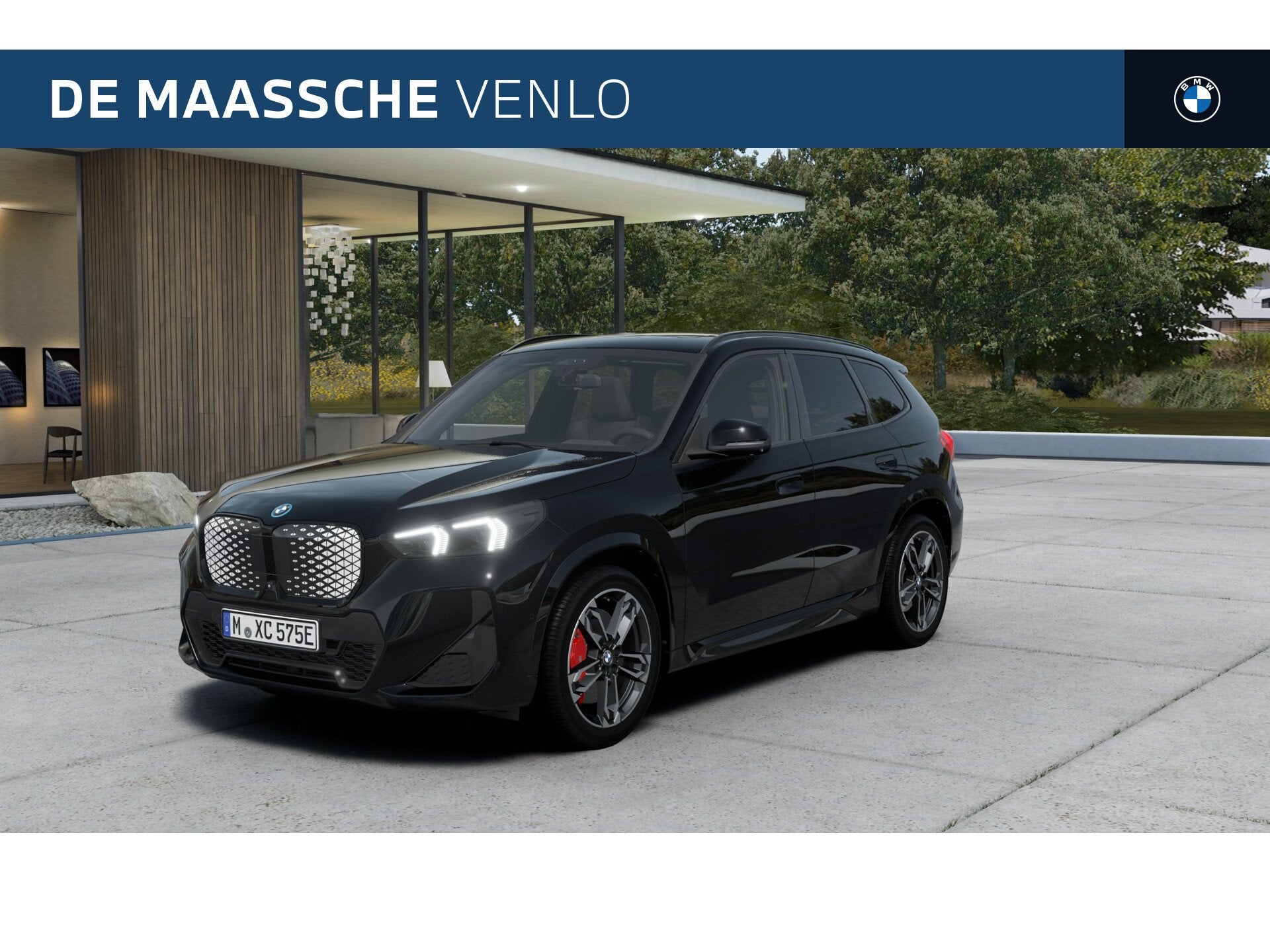 BMW iX1 eDrive20 M Sport / Panoramadak / Trekhaak / Sportsto, Dealer onderhouden, Zwart, Nieuw, SUV of Terreinwagen