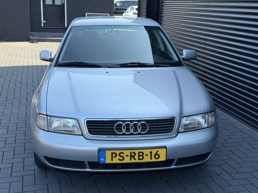 Audi A4 Limousine 1.6 GRIJS| 1996| ZEER NETJES| APK| 149DKM, foto 8