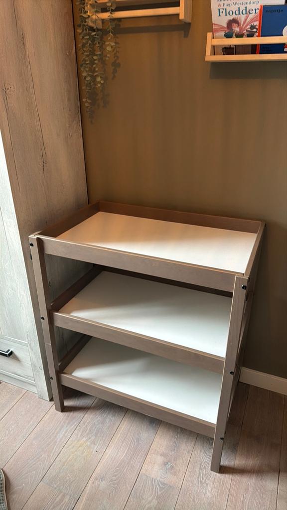 Luiertafel / commode met 2 Planken, Ophalen, 50 tot 70 cm, Zo goed als nieuw, 75 tot 100 cm