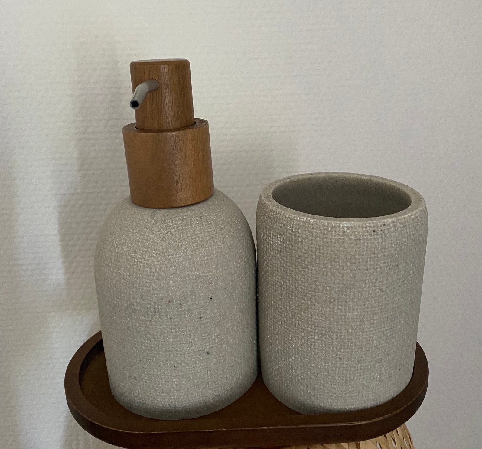 Nieuw zeeppompje en beker, Ophalen, Nieuw