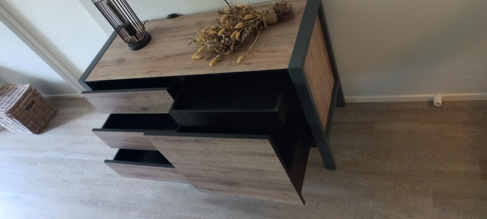 Lade kast en TV meubel., Ophalen