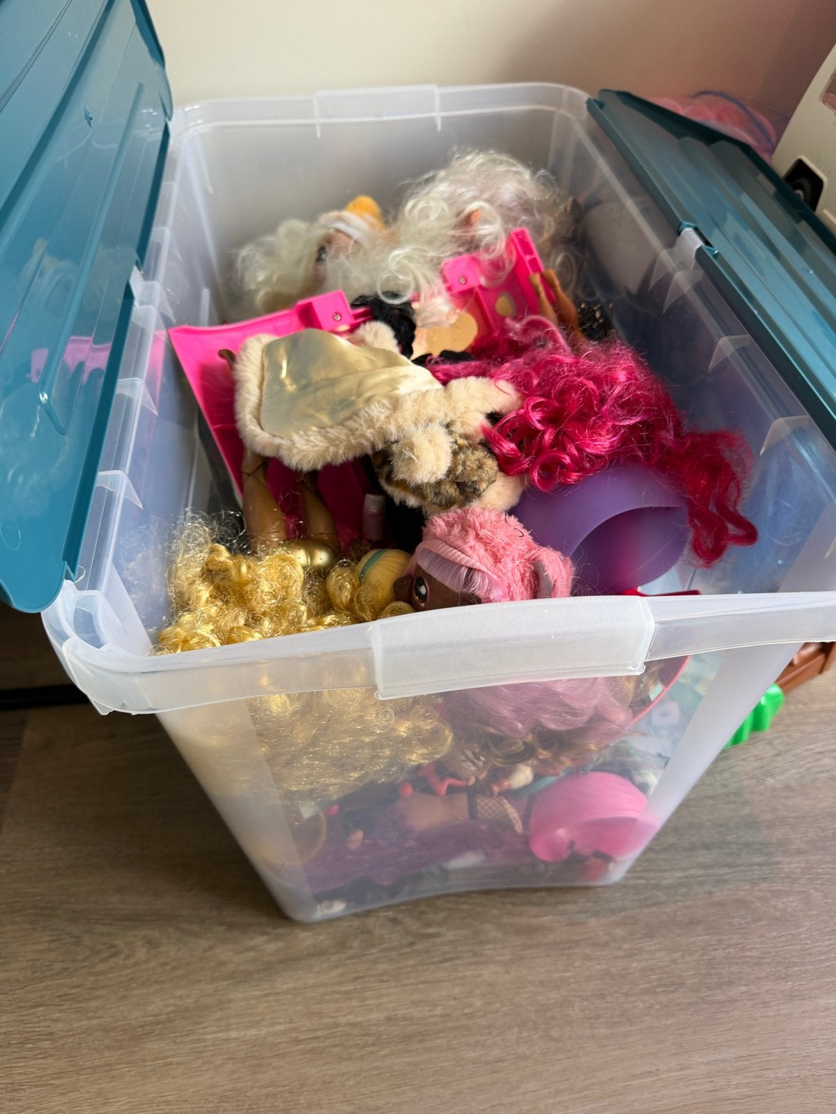 Grote partij LOL Surprise poppen en accessoires, Ophalen, Gebruikt, Overige typen