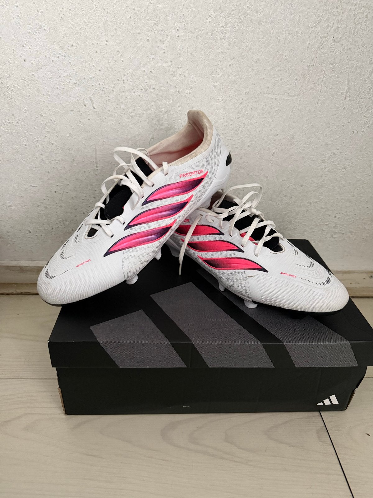 Adidas Predator Voetbalschoenen Wit Roze Maat 46,5, Ophalen of Verzenden