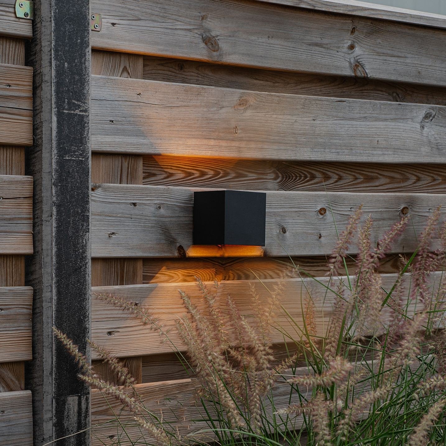 3 Buiten wandlamp zwart/goud incl. LED 2-lichts IP54 (QAZQA), Minder dan 50 watt, Wandlamp, Ophalen of Verzenden, Netvoeding