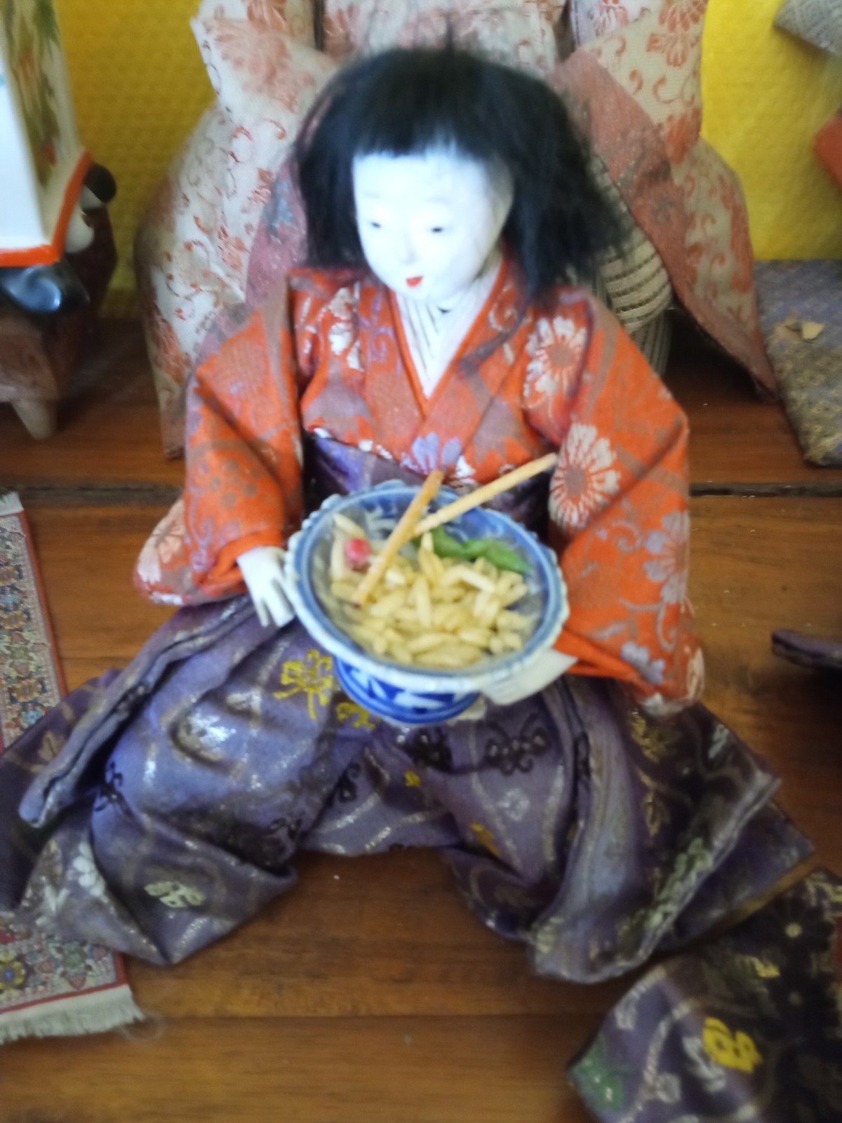 4 Japanse poppen jaren '50 met Chinese accessoires, Verzamelen, Poppen, Ophalen