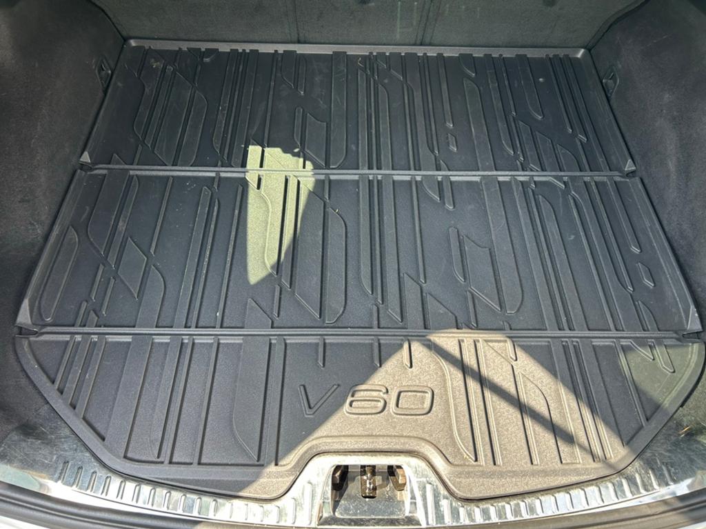 Rubber kofferbakmat Volvo V60, Ophalen, Zo goed als nieuw