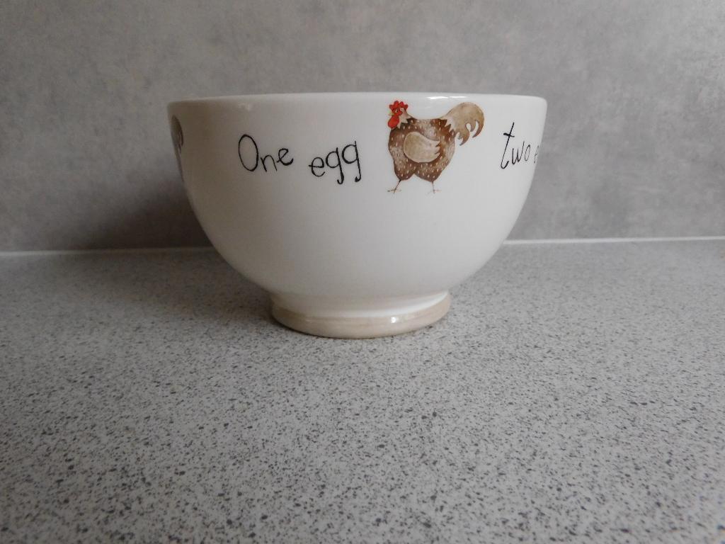 Kom 14x8,5 cm. Kip Eggs JET by ter Steege, Ophalen of Verzenden, Zo goed als nieuw, Kom(men), Overige stijlen