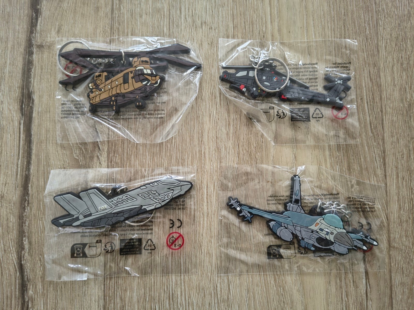 Nieuwe Koninklijke Luchtmacht sleutelhangers! Defensie KLU., Onb, Ophalen of Verzenden, Onb, Luchtmacht