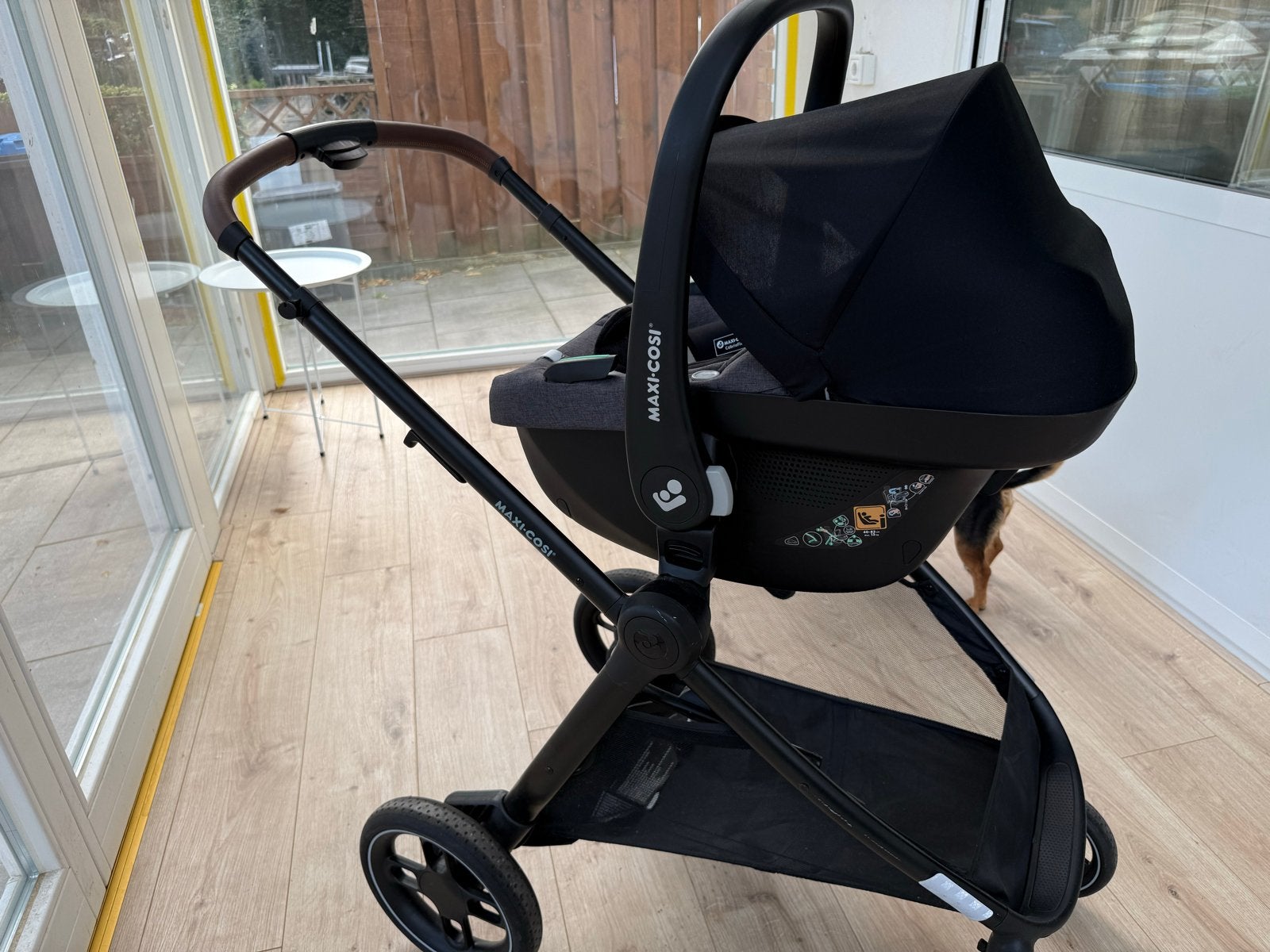 Maxi-Cosi zelia s combiwagen met autostoeltje en reiswieg, Ophalen, Zo goed als nieuw, Combiwagen, Met autostoeltje
