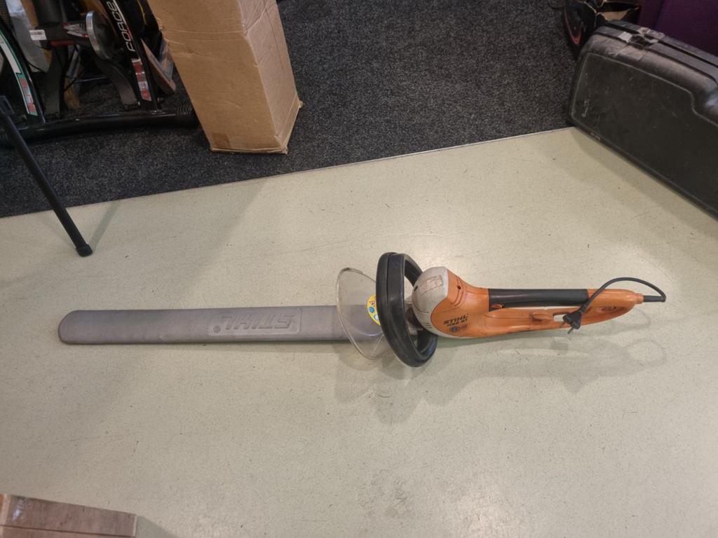 Stihl HSE 81 Elektrische Heggenschaar, Stihl, Gebruikt, Stihl AG & Co. KG, Andreas Stihl AG & Co. KG, Badstraße 115, 71336 Waiblingen, Duitsland