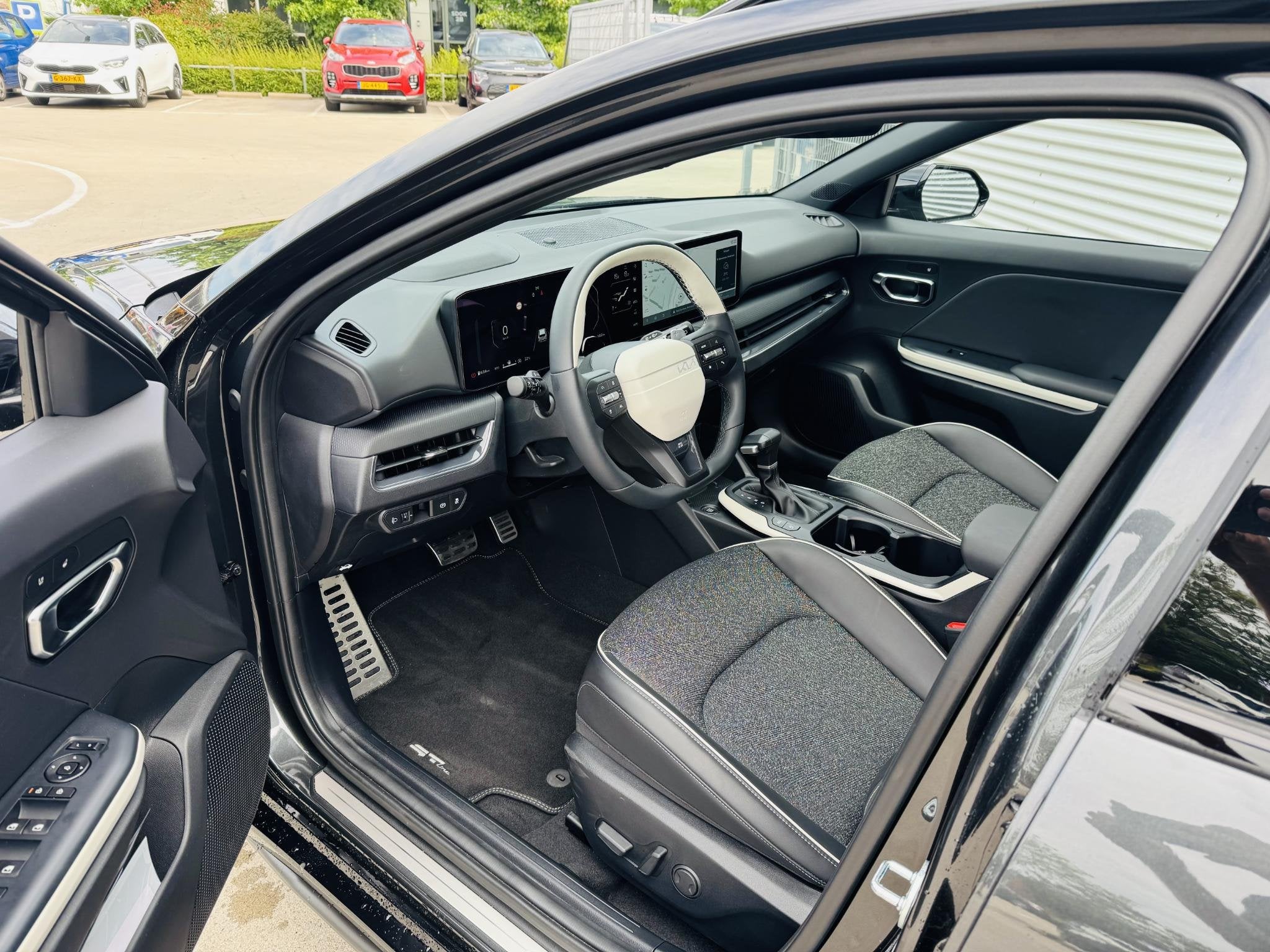 Kia K4 Sportswagon 1.0 T-GDi MHEV GT-Line Launch Edition Dem, Auto's, Gebruikt, Origineel Nederlands, 3 cilinders, 1405 kg