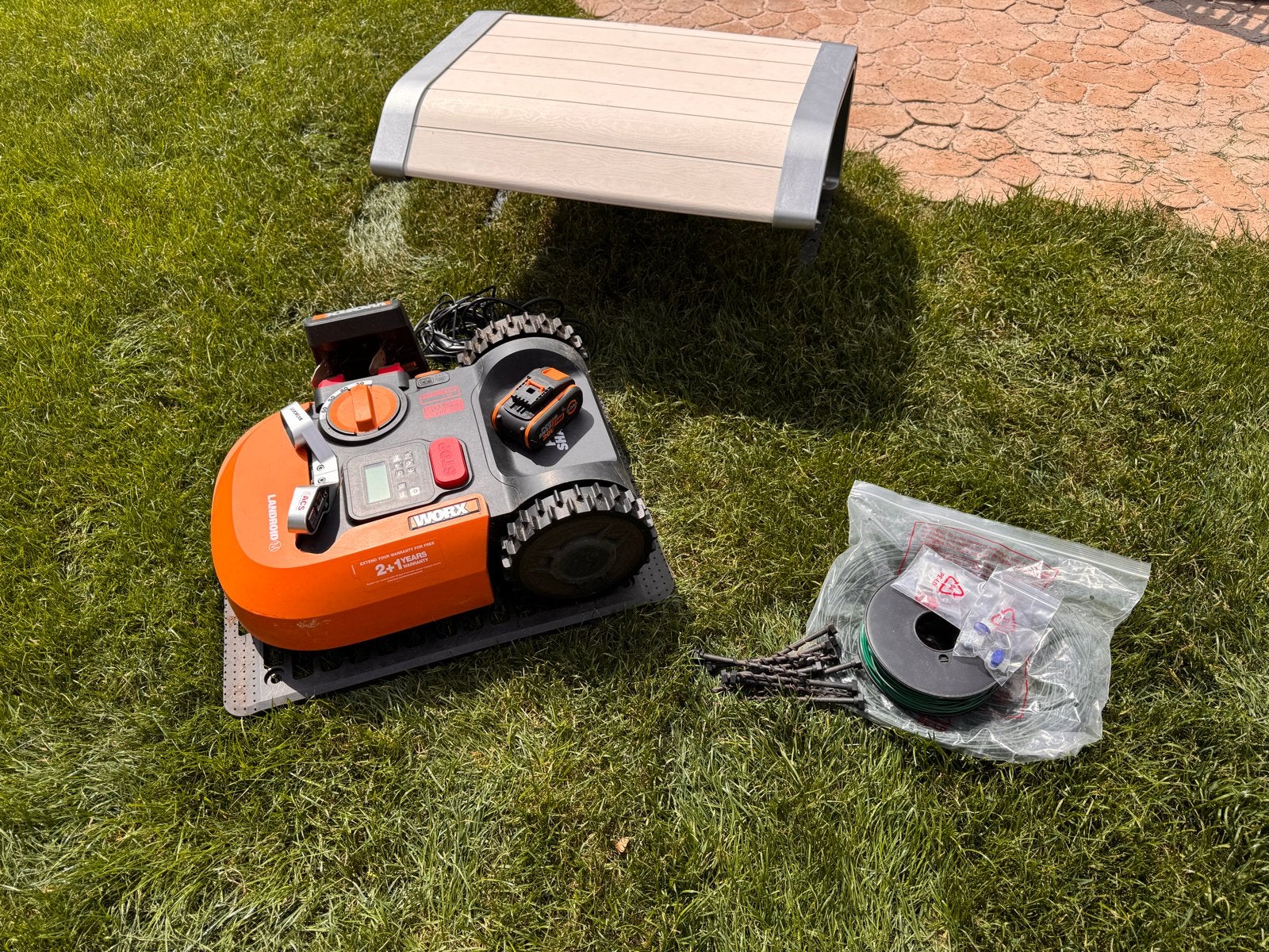 Worx Landroid M robotmaaier met accessoires, Cirkelmaaier, Accu-grasmaaier, Ophalen of Verzenden, Zo goed als nieuw