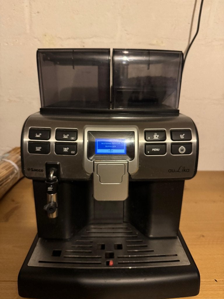 Koffiemachine Saeco Aulika SUP040RP te koop, Ophalen, Gebruikt, 10 kopjes of meer, Koffiemachine