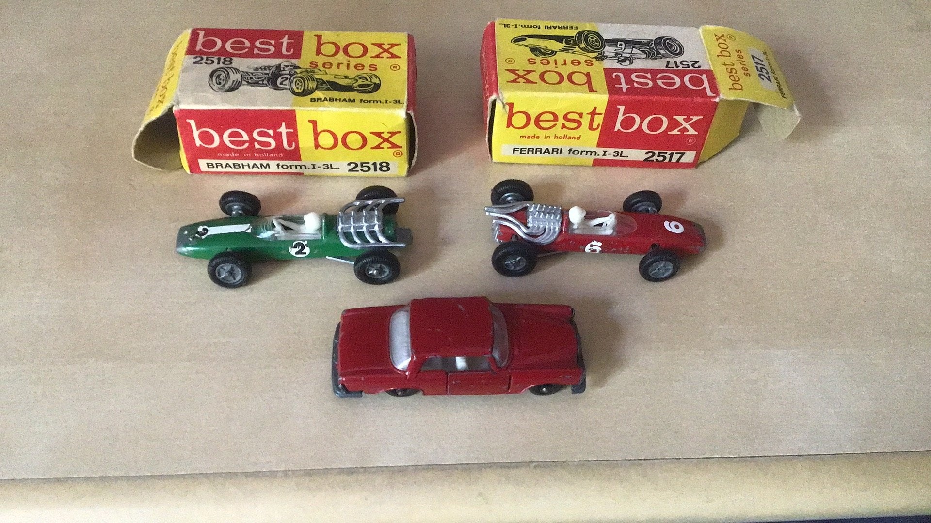 BEST BOX MADE IN HOLLAND LOT 3x + 2 DOOS, Ophalen of Verzenden, Zo goed als nieuw, Auto, Overige merken