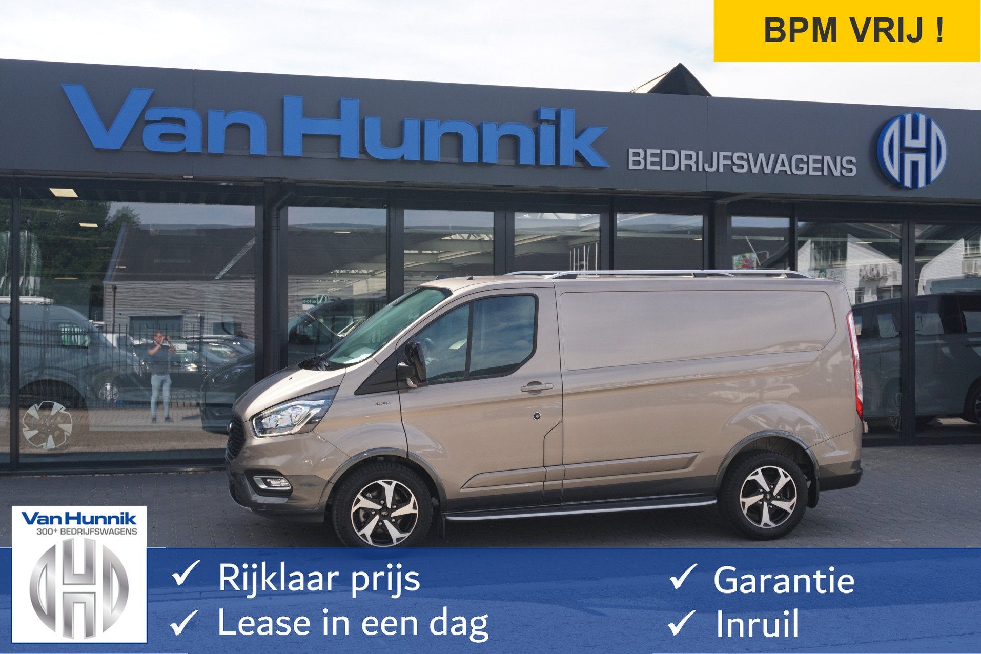Ford Transit Custom 300S Active 130PK BPM VRIJ! Airco, Cruis, Auto's, Voorwielaandrijving, 15 km/l, 2500 kg, Beige