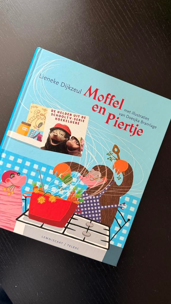 Moffel en Piertje voorleesboek - Lieneke Dijkzeul, Ophalen, Zo goed als nieuw, Fictie algemeen