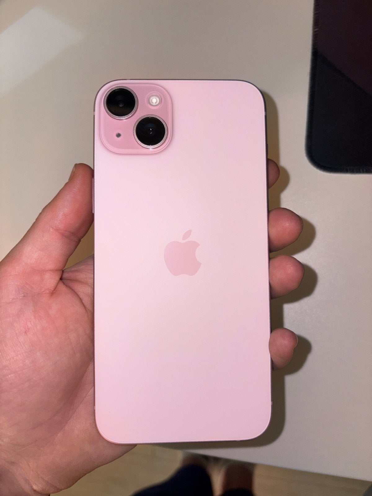 Foto 6 van iPhone 15 Plus 128GB Roze