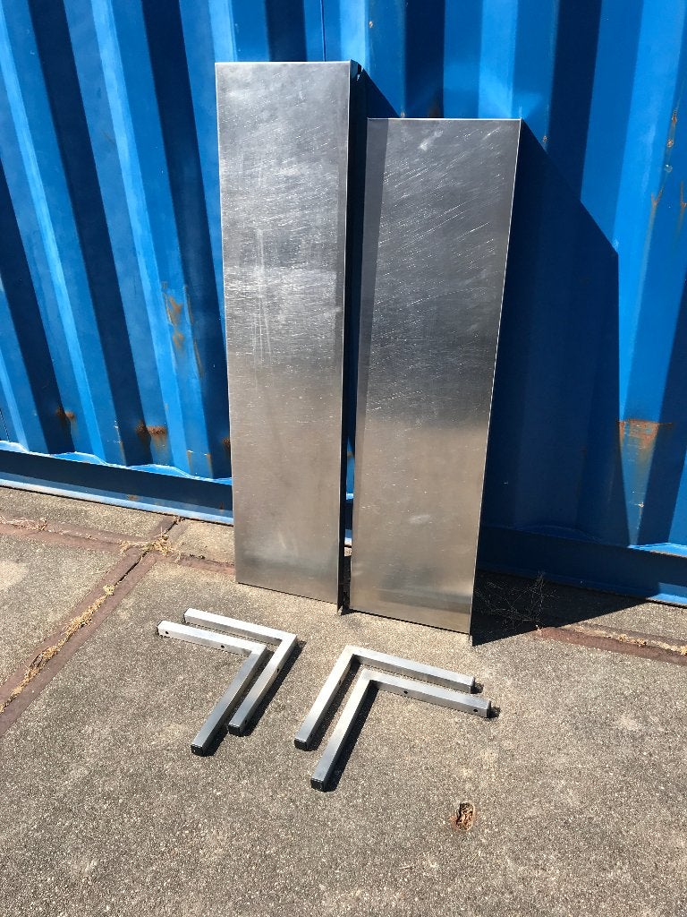 2x RVS wandplanken / rvs keuken schappen + muur beugels, Ophalen, Gebruikt