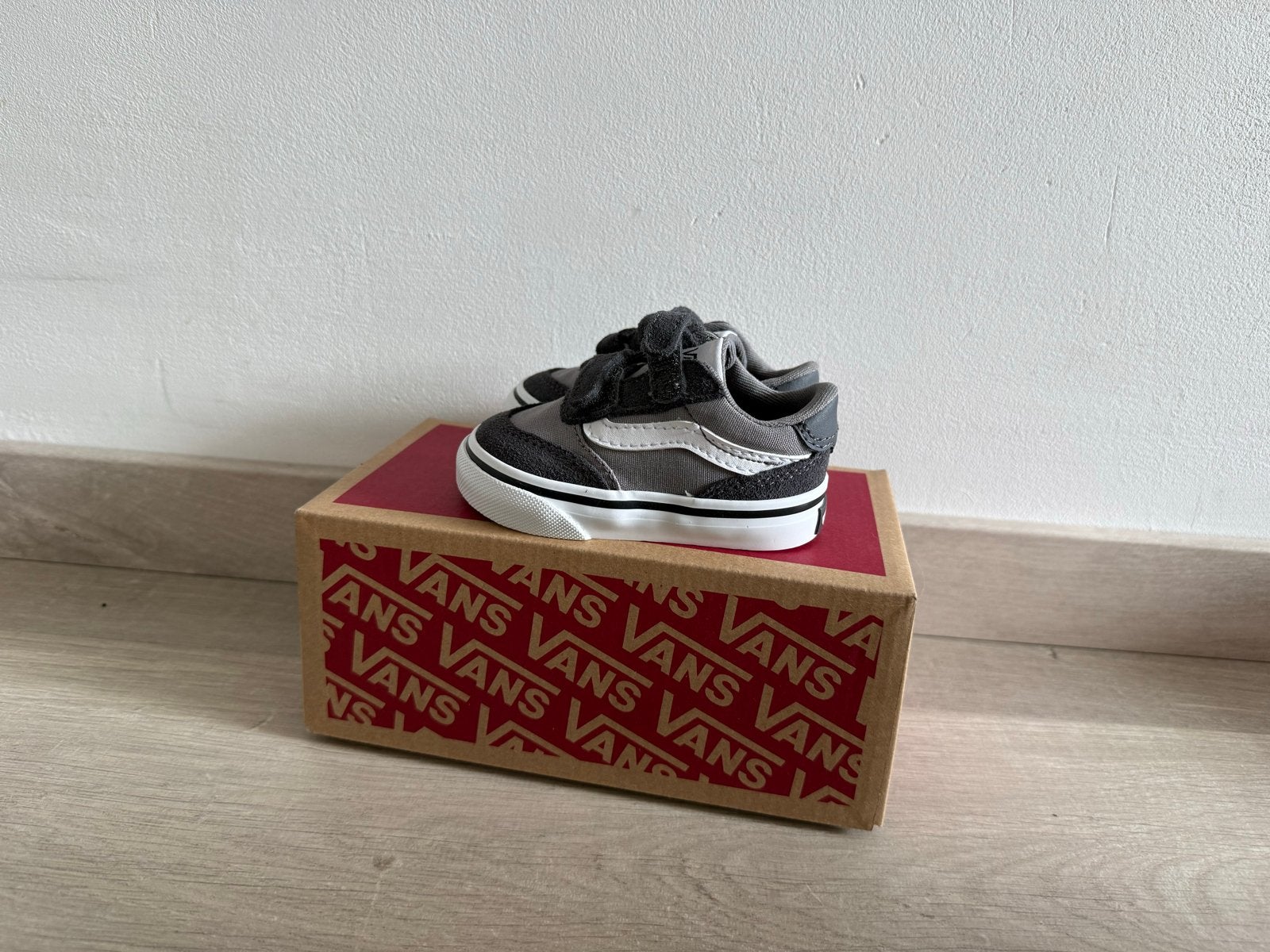Vans Brooklyn LS V babyschoentjes maat 18.5, Kinderen en Baby's, Babykleding | Schoentjes en Sokjes, Ophalen of Verzenden, Nieuw