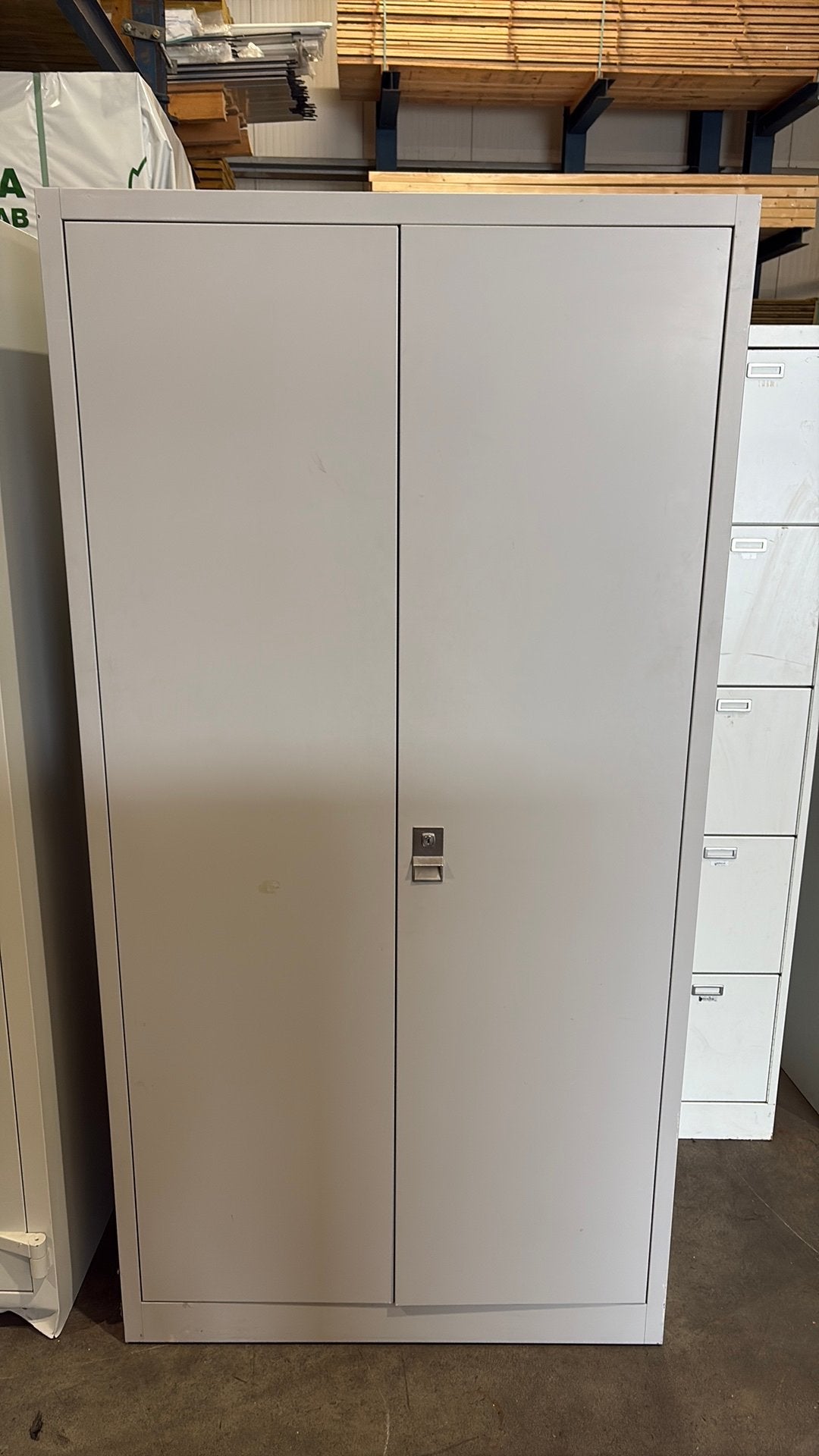 Stalen archiefkast (10), Huis en Inrichting, Kasten | Roldeurkasten en Archiefkasten, Zo goed als nieuw, 150 tot 200 cm, 100 tot 150 cm