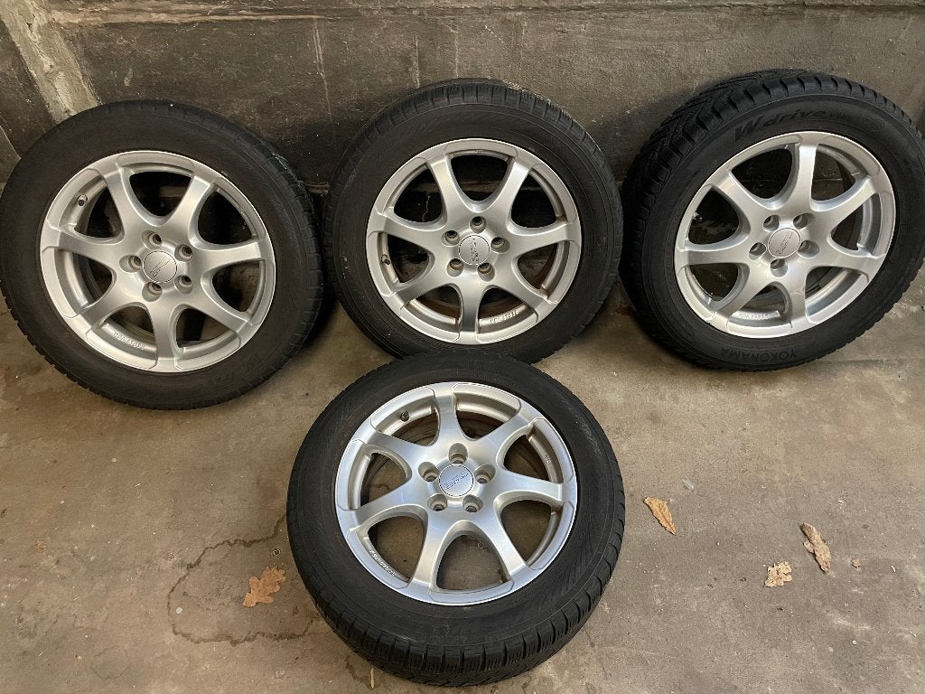 Lexus CT 200H 16 inch velgen 205-55-16 winterbanden., Ophalen, Gebruikt, 16 inch, Banden en Velgen