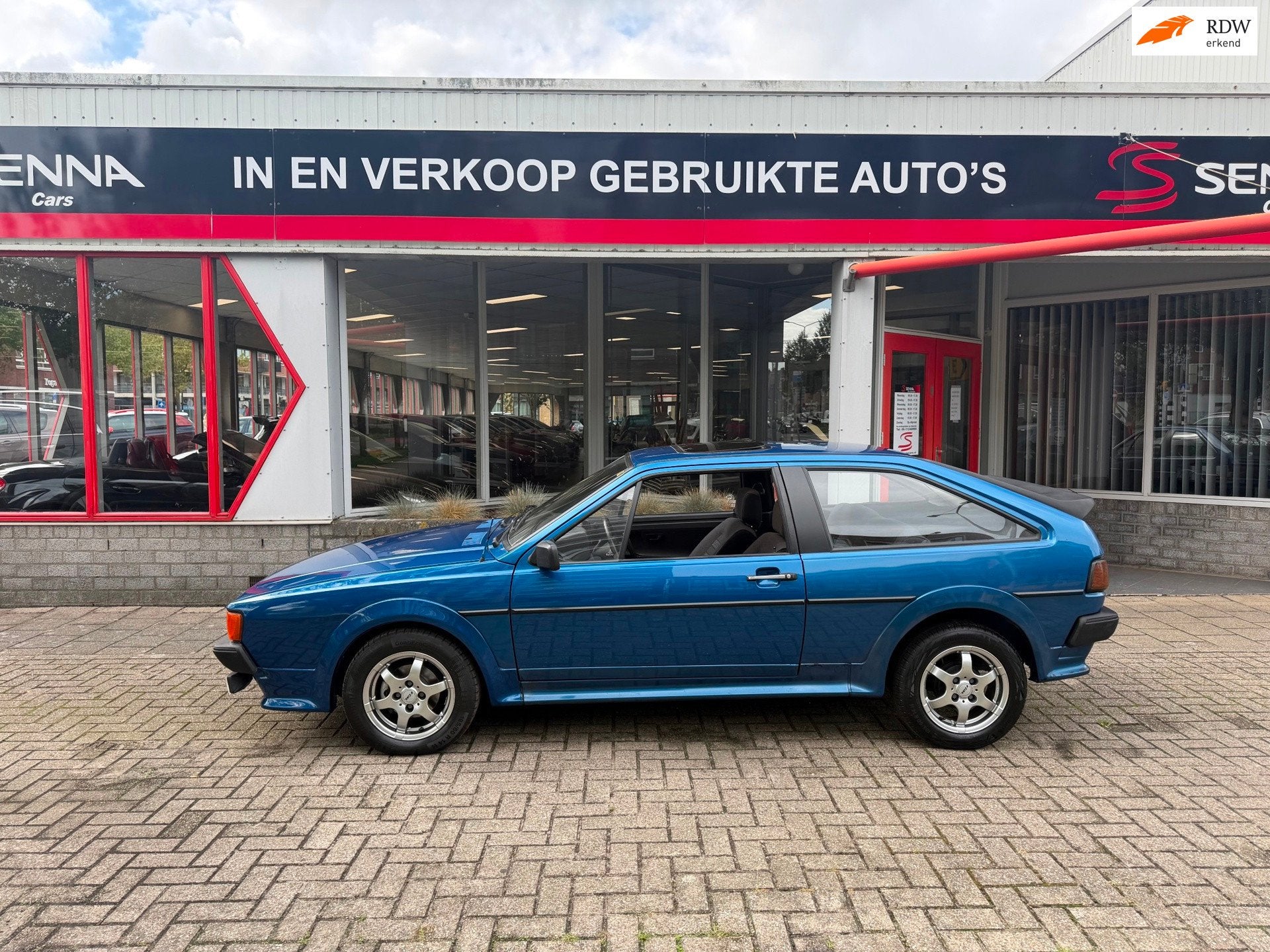 Volkswagen Scirocco 1.8 GT Automaat - 1986 - Inruil Mog !, Auto's, Stof, Gebruikt, Grijs, Geïmporteerd
