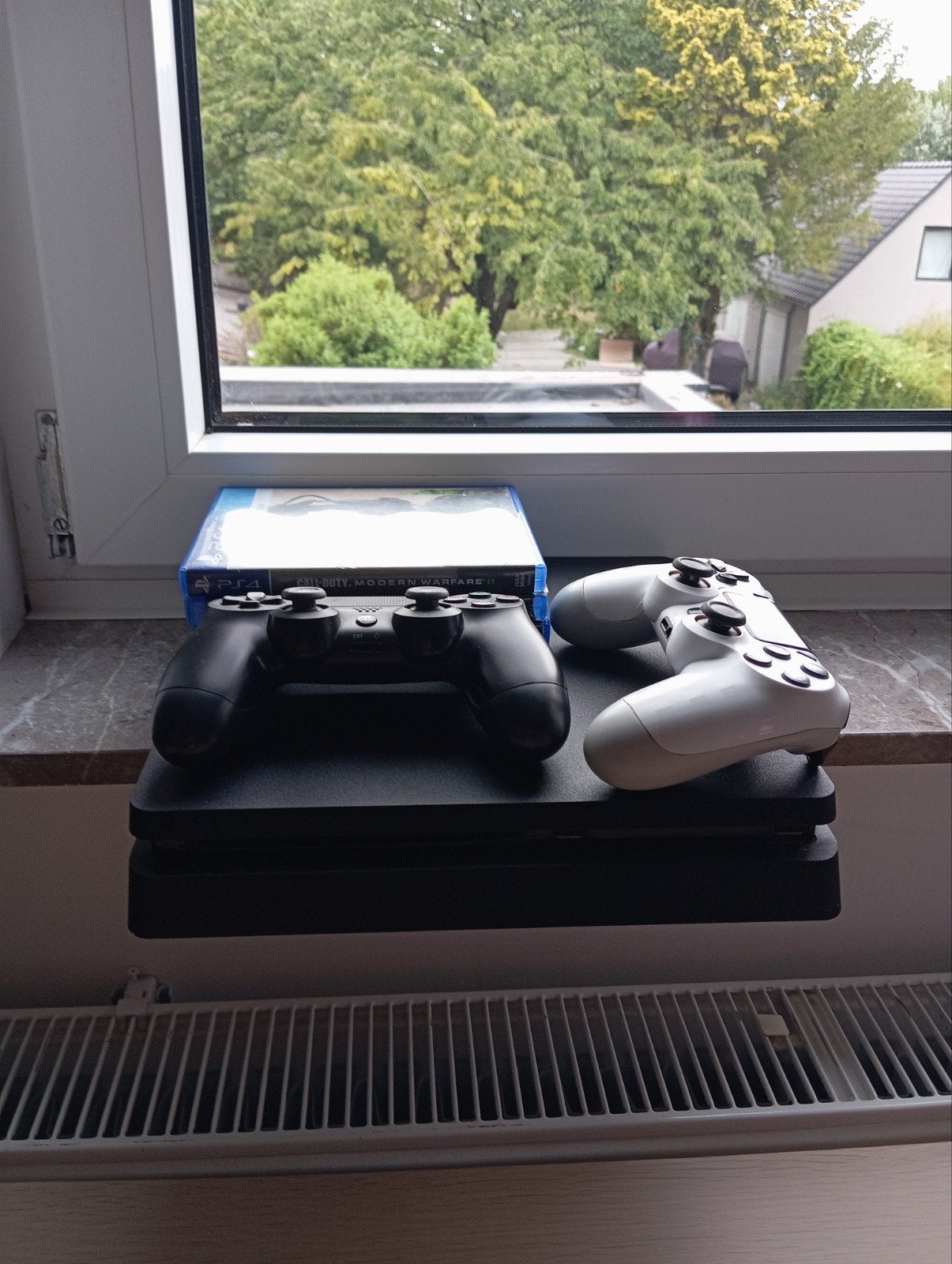 PS4 Slim 500GB + 2 Controllers + 3 Games Werkt Perfect, Ophalen, Met 2 controllers, Slim, Gebruikt