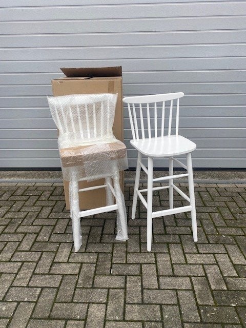 5 stuks nieuwe bistro thonet krukken wit Fameg model wand, Ophalen, 5 krukken of meer, Met voetsteun, 60 tot 90 cm