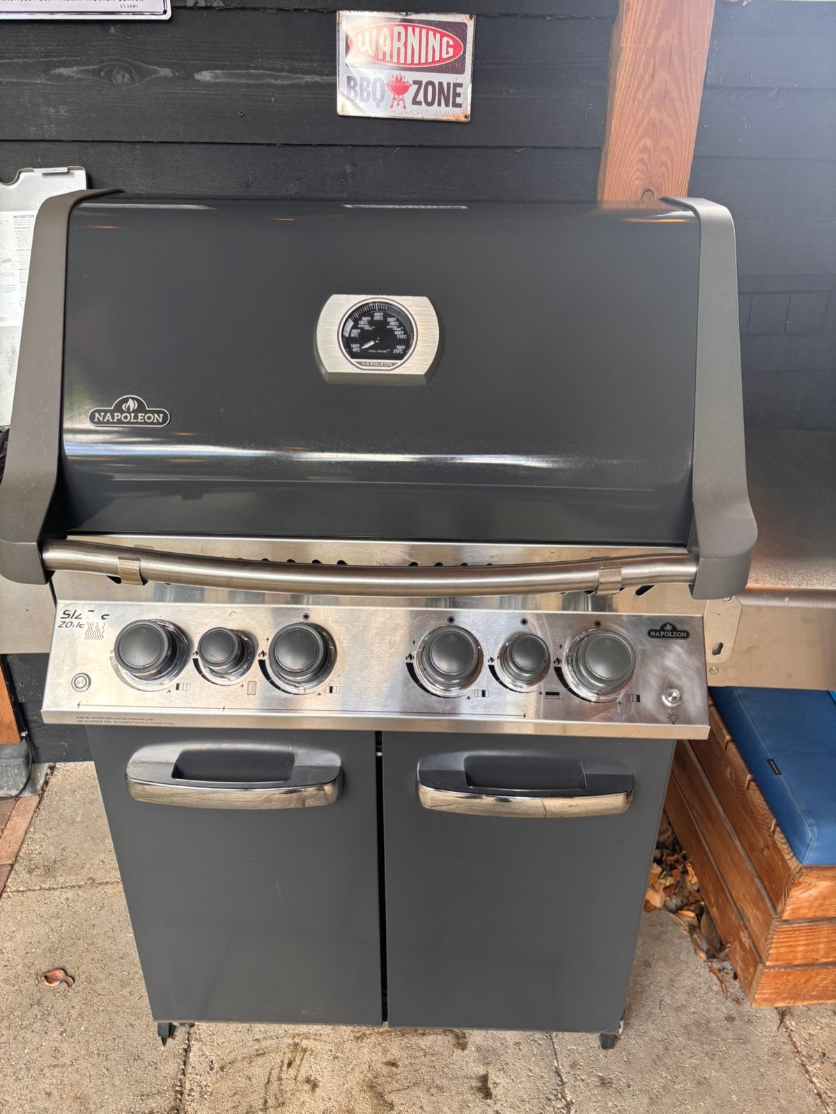 Napoleon Prestige 500 BBQ (2021) – Zwart – Incl. Rotisserie, Ophalen, Gebruikt