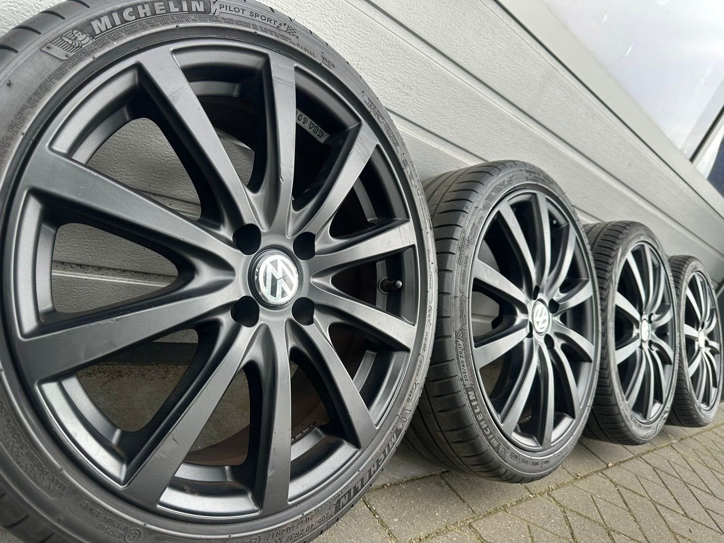 17 Citigo Seat Mii Volkswagen Up e-Up GTI Clio velgen banden, Auto-onderdelen, Banden en Velgen, Gebruikt, -, -, Banden en Velgen