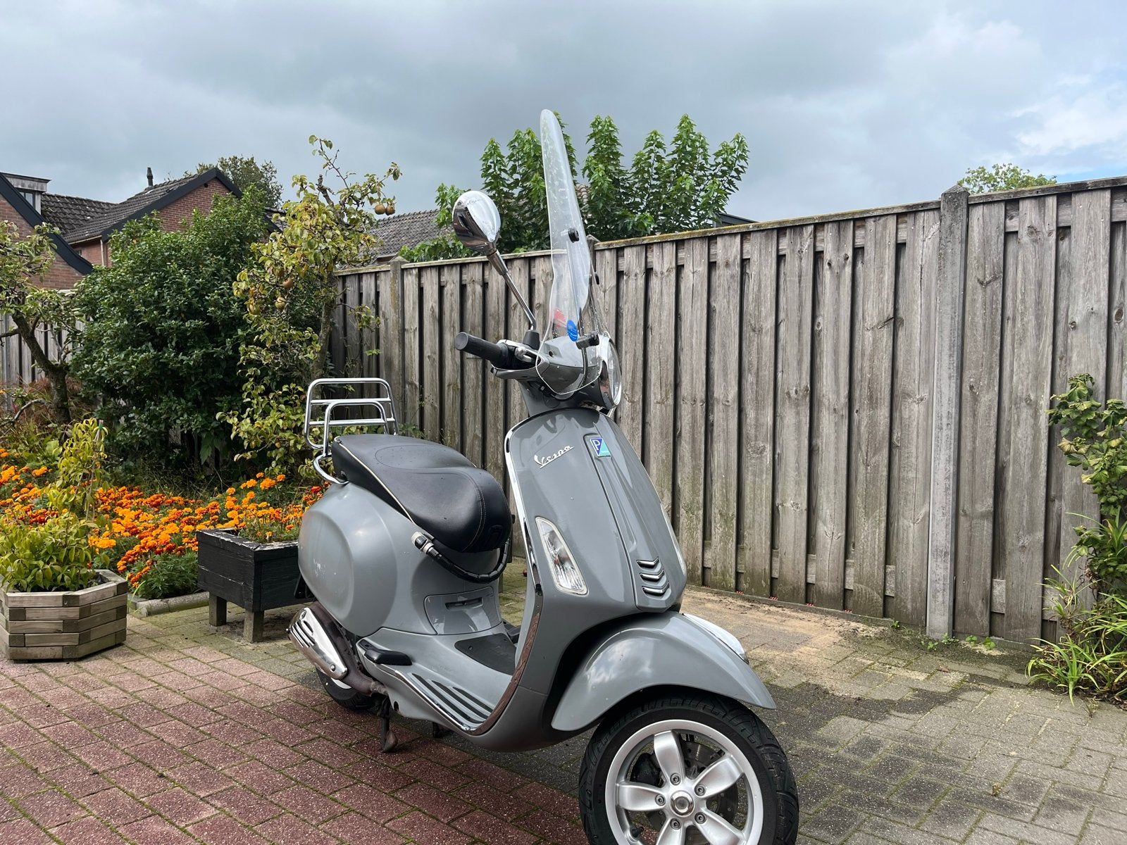 Vespa primavera 2018 Grijs - 20967km, Ophalen, Gebruikt, Vespa S, Benzine