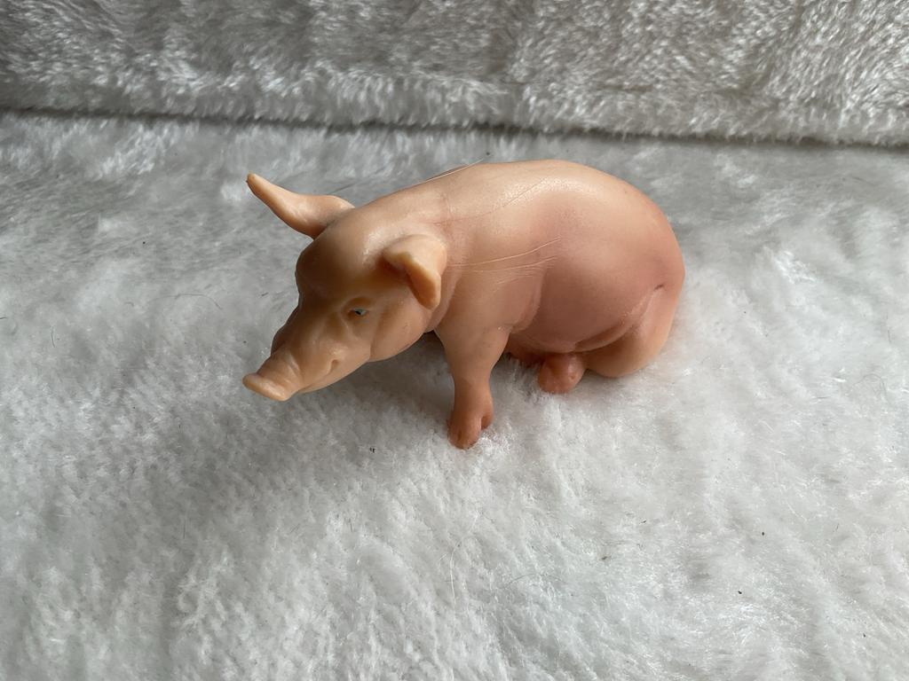 Schattig varkentje Schleich, Ophalen of Verzenden, Zo goed als nieuw, Boerderijdier, Beeldje of Figuurtje