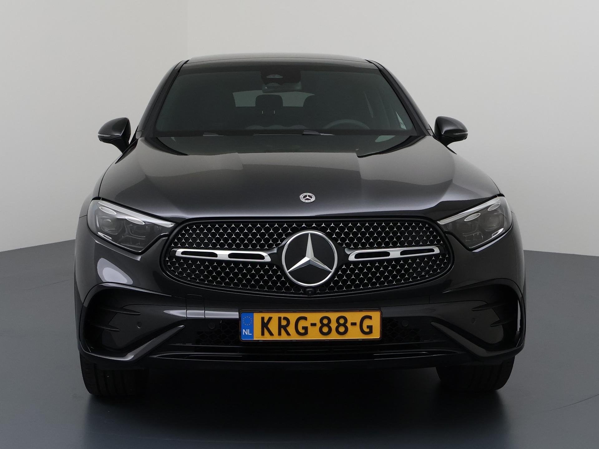 Mercedes-Benz GLC-klasse Coupé 300e 4MATIC Business Solutio, Auto's, Automaat, Dealer onderhouden, 4 cilinders, 2000 kg