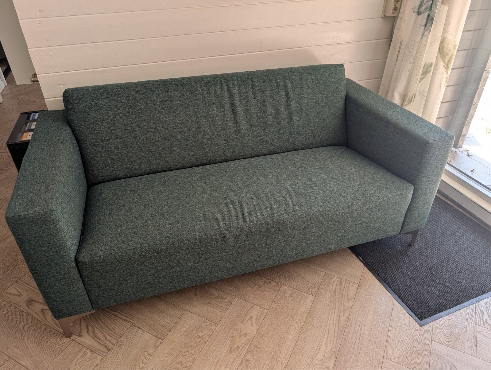 Zo goed als nieuwe 2-zits bank in bosgroen (170x85 cm), Huis en Inrichting, Ophalen, 150 tot 200 cm, Tweepersoons, 75 tot 100 cm