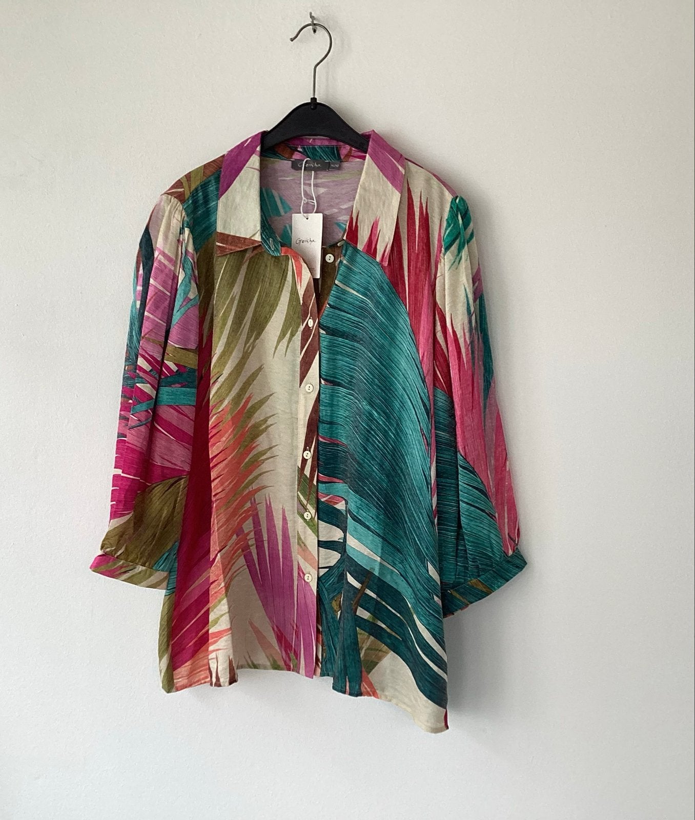 Nieuwe Geisha blouse met tropische print,mt 42, Ophalen of Verzenden, Nieuw, Maat 42/44 (L), Meerkleurig