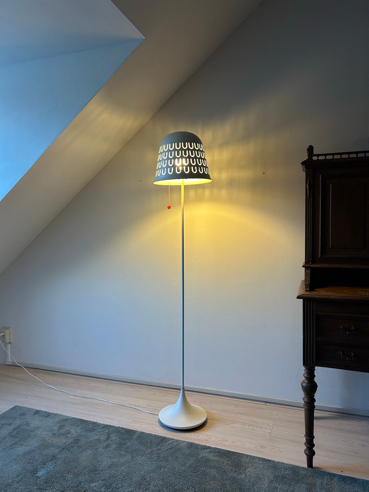 Ikea PS 2014 staande vloerlamp - kantelbare kap, Ophalen, Gebruikt, E27 (groot), Metaal