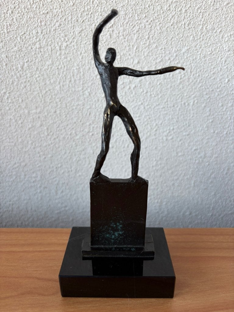 Bronzen beeld - gesigneerd van Galen, Minder dan 20 cm, Ophalen of Verzenden, Brons, Beeld