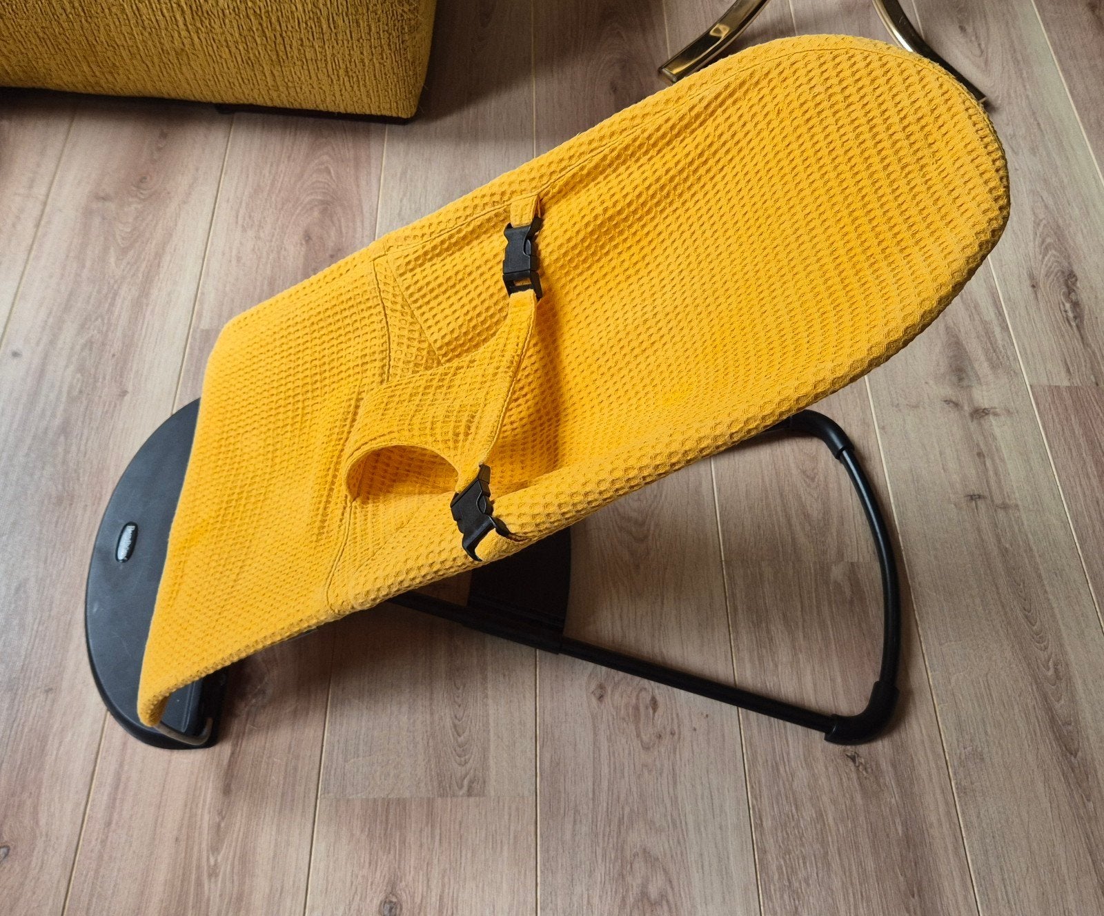 Baby Bjorn Wipstoel met okergele hoes, Kinderen en Baby's, Wipstoeltjes, Ophalen, Gebruikt, Wipstoel, Overige merken