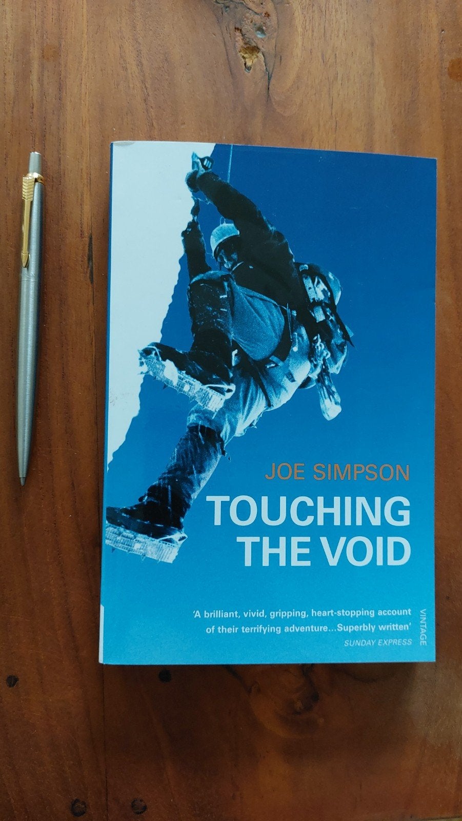 Touching the Void - Joe Simpson (Engels), Ophalen of Verzenden, Gelezen, Joe Simpson