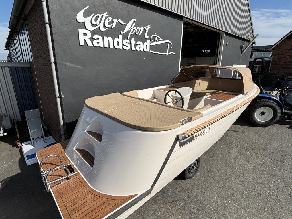 Maassloep 680 | Tender | Brandstof of Elektrisch |, Watersport en Boten, Niet ingevuld, Tender, 0 pk, Niet ingevuld