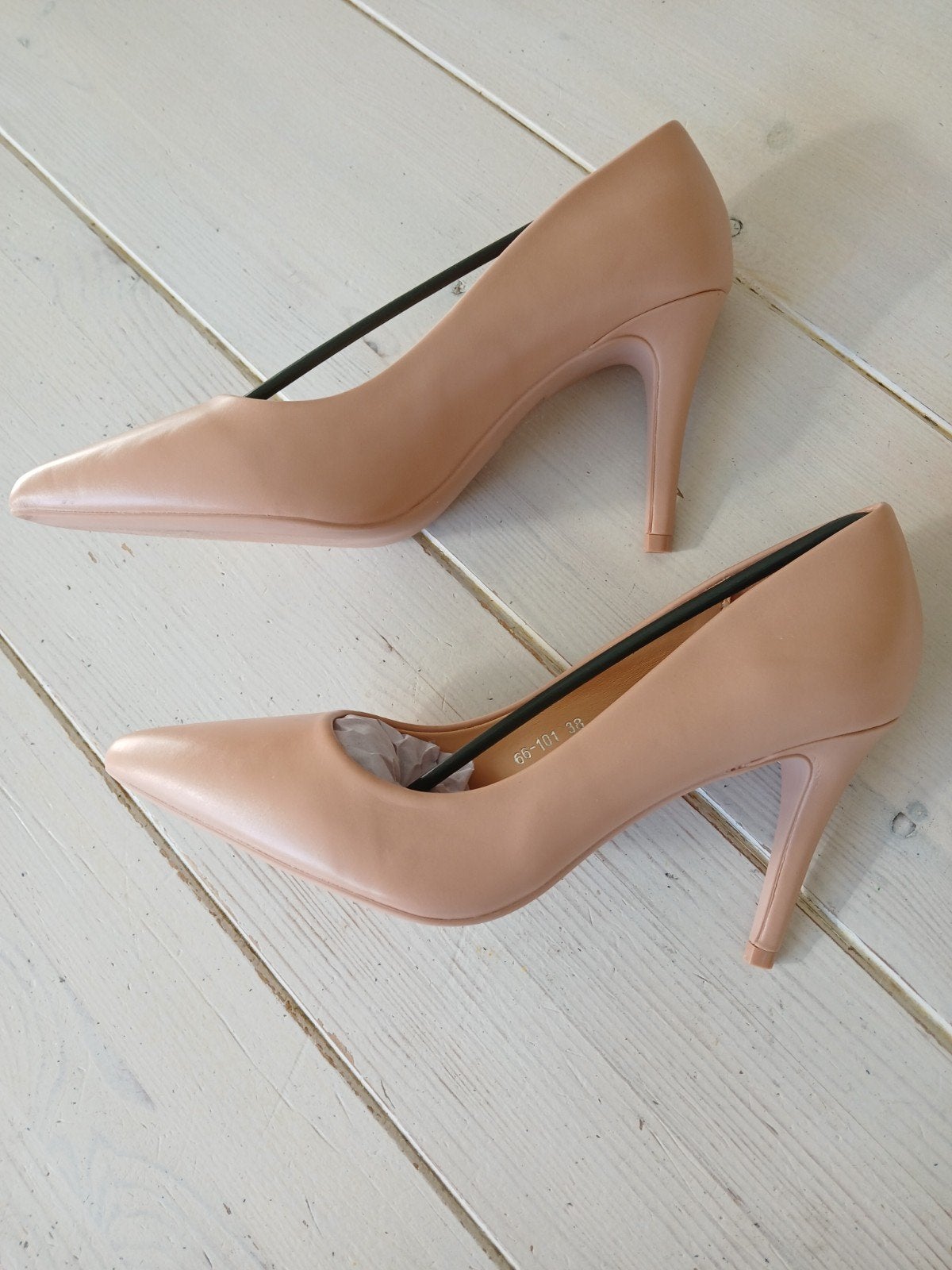 Nieuwe Nude Pumps Maat 38 - Elegant en Stijlvol, Ophalen, Pumps, Overige kleuren, Nieuw