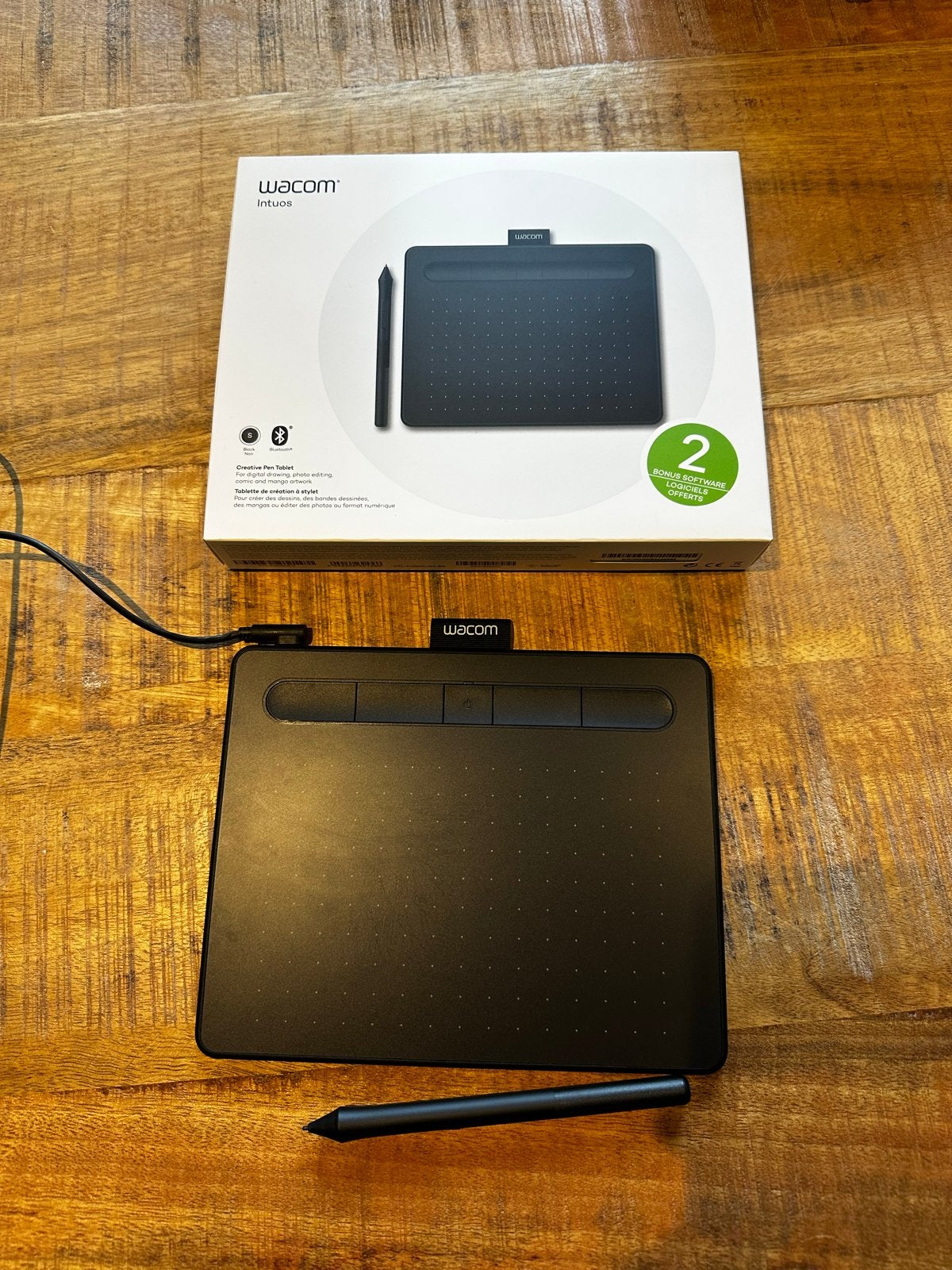 Wacom Intuos S tekentablet met pen en software, Computers en Software, Tekentablets, Ophalen of Verzenden, Multi-touch, Zo goed als nieuw