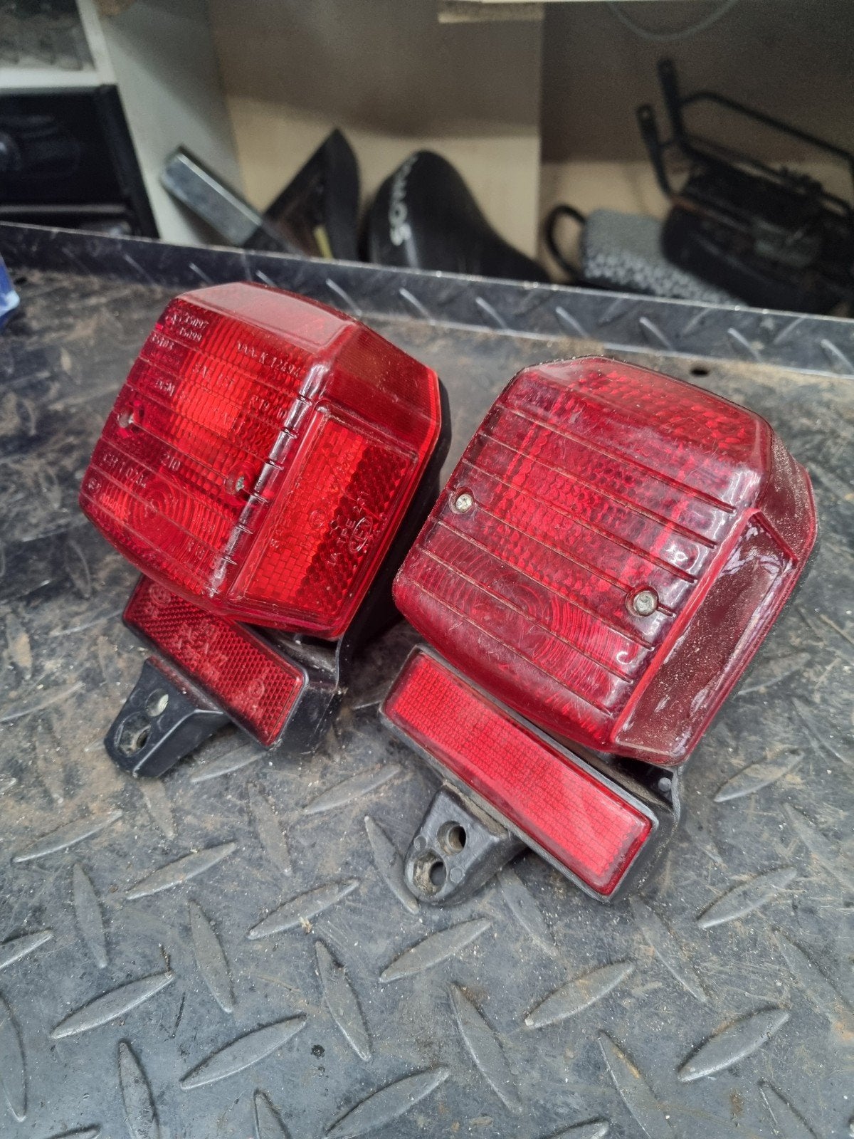 2x Tomos achterlicht €7,50, Ophalen of Verzenden, Tomos, Tomos, Tomos