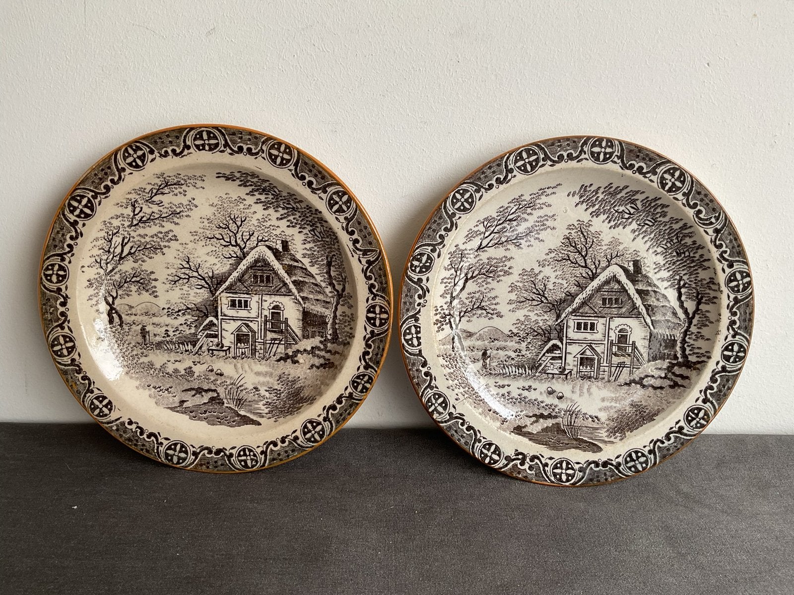 Antieke begin 19e eeuw bordjes 16 cm met ‘ochre rim’, Ophalen of Verzenden